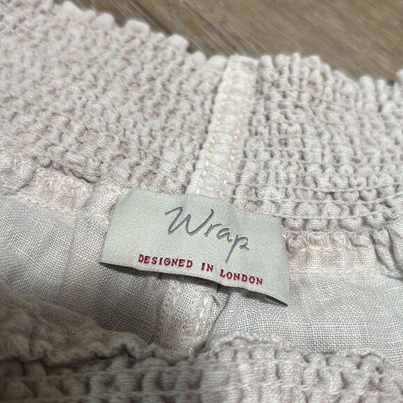 Wrap London Linen Shorts - Picture 3 of 5